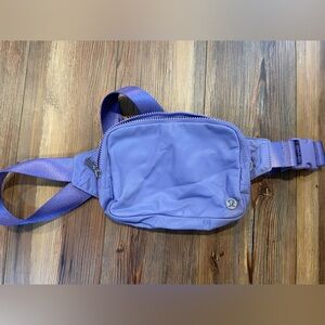 Lulu 2L belt bag